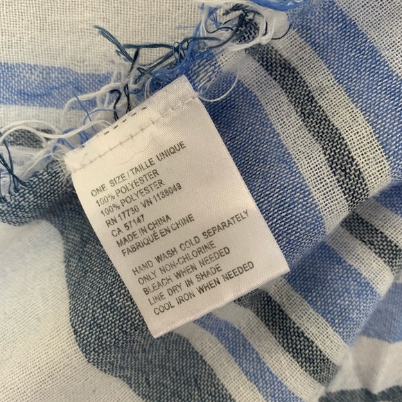 Light Weight Scarf - Picture 2 of 2